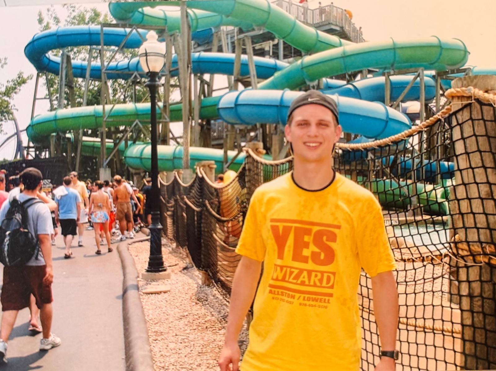 Thiago at Six Flags, 2004